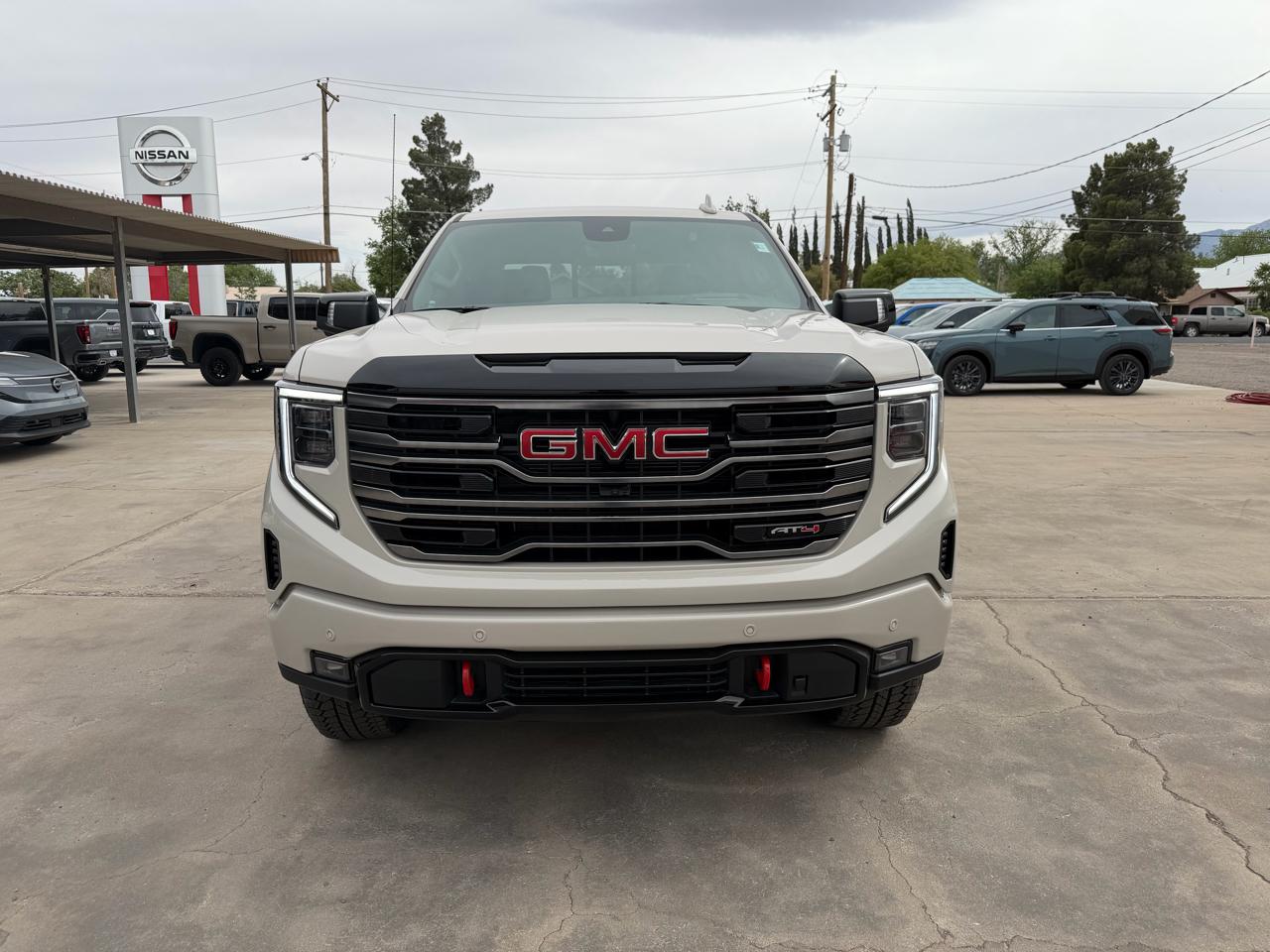 GMC Sierra 1500 4WD Crew Cab 147" AT4 2026