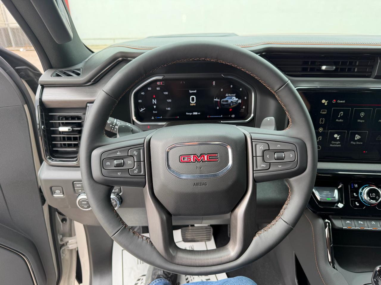 GMC Sierra 1500 4WD Crew Cab 147" AT4 2026