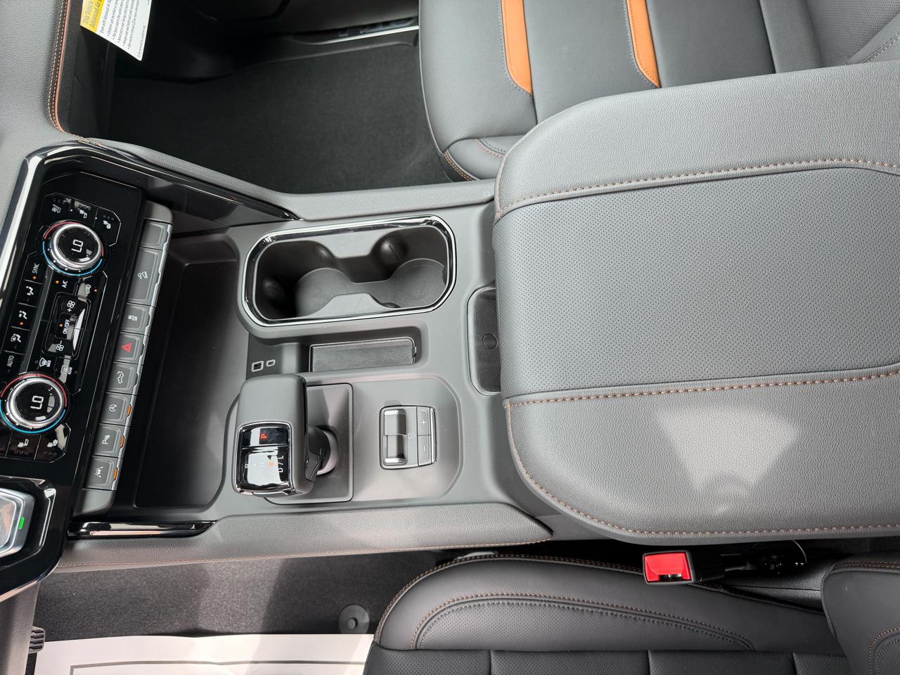 GMC Sierra 1500 4WD Crew Cab 147" AT4 2026