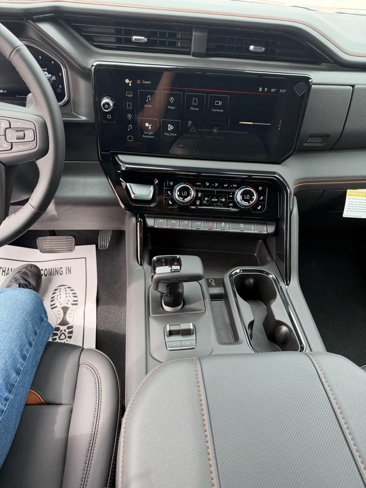 GMC Sierra 1500 4WD Crew Cab 147" AT4 2026