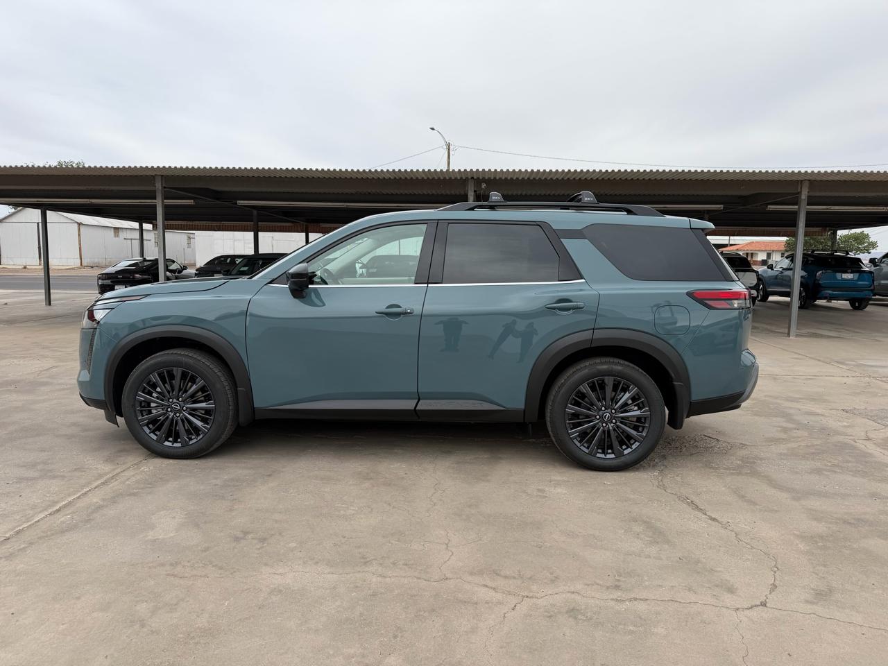 Nissan Pathfinder SL 2WD 2026