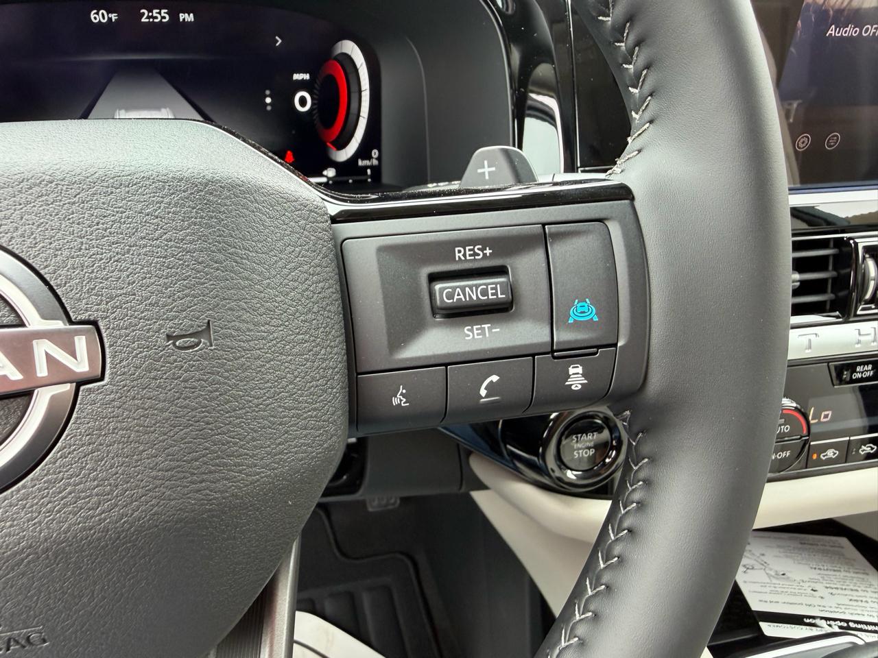 Nissan Pathfinder SL 2WD 2026