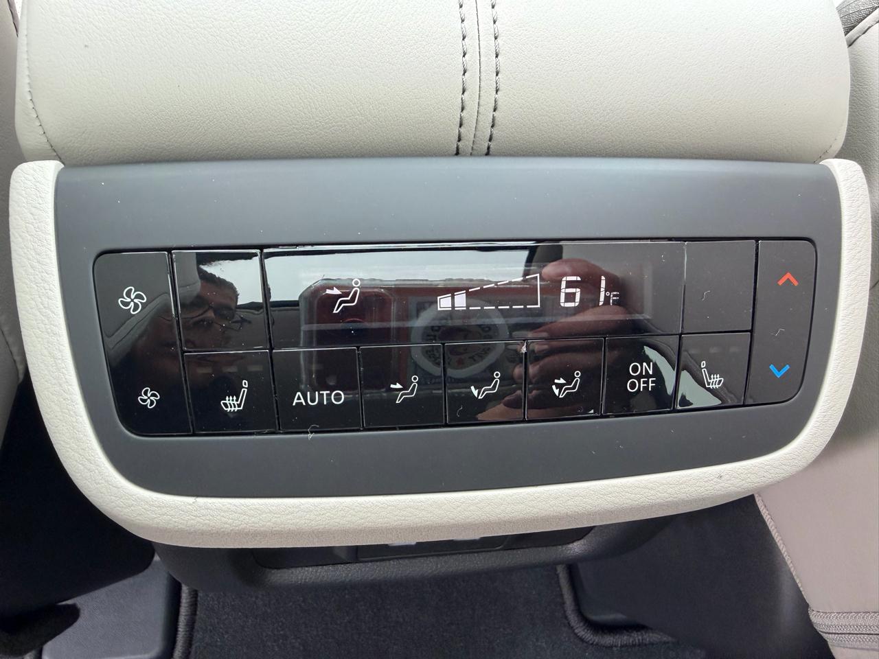 Nissan Pathfinder SL 2WD 2026