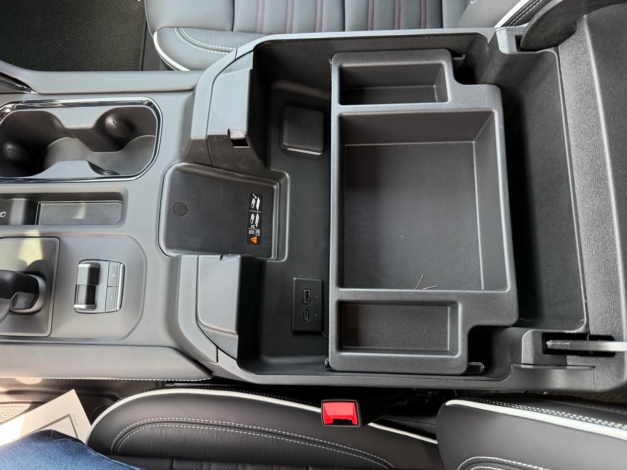 GMC Sierra 1500 4WD Crew Cab 147" AT4X 2026