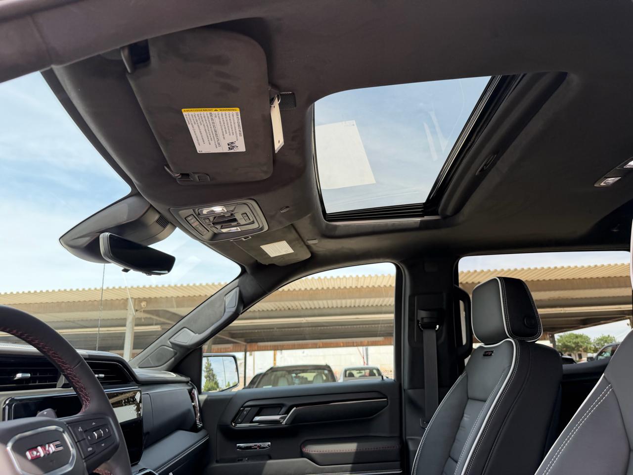 GMC Sierra 1500 4WD Crew Cab 147" AT4X 2026