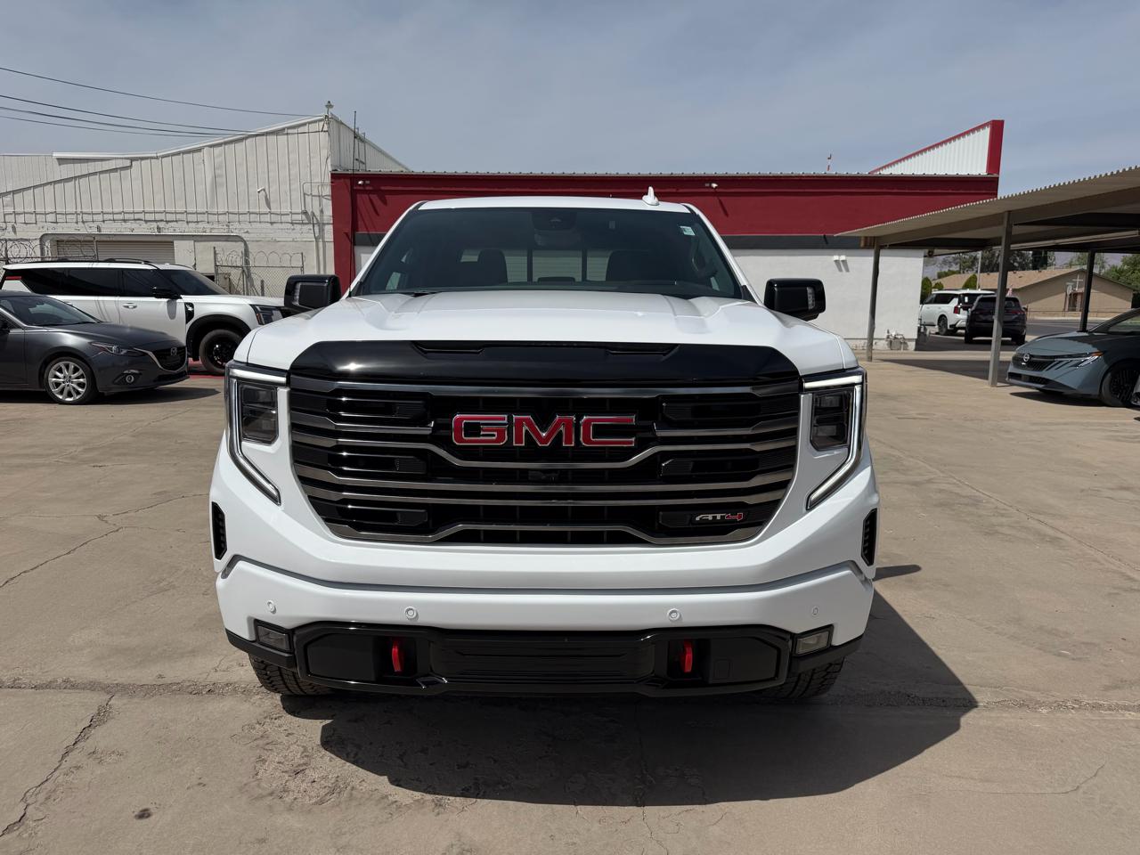 GMC Sierra 1500 4WD Crew Cab 147" AT4 2026