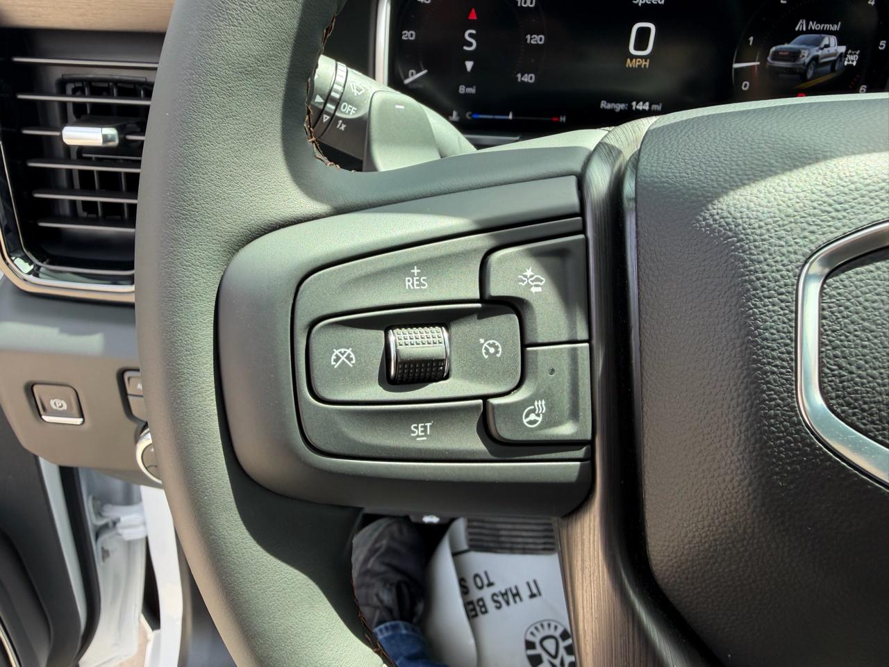 GMC Sierra 1500 4WD Crew Cab 147" AT4 2026