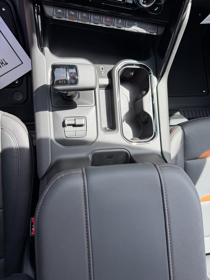 GMC Sierra 1500 4WD Crew Cab 147" AT4 2026