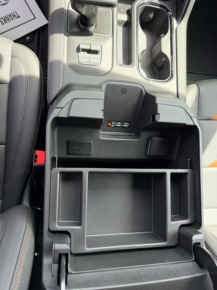 GMC Sierra 1500 4WD Crew Cab 147" AT4 2026