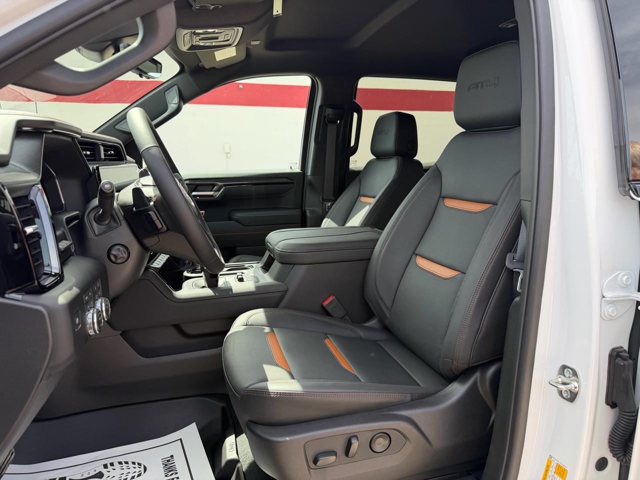 GMC Sierra 1500 4WD Crew Cab 147" AT4 2026