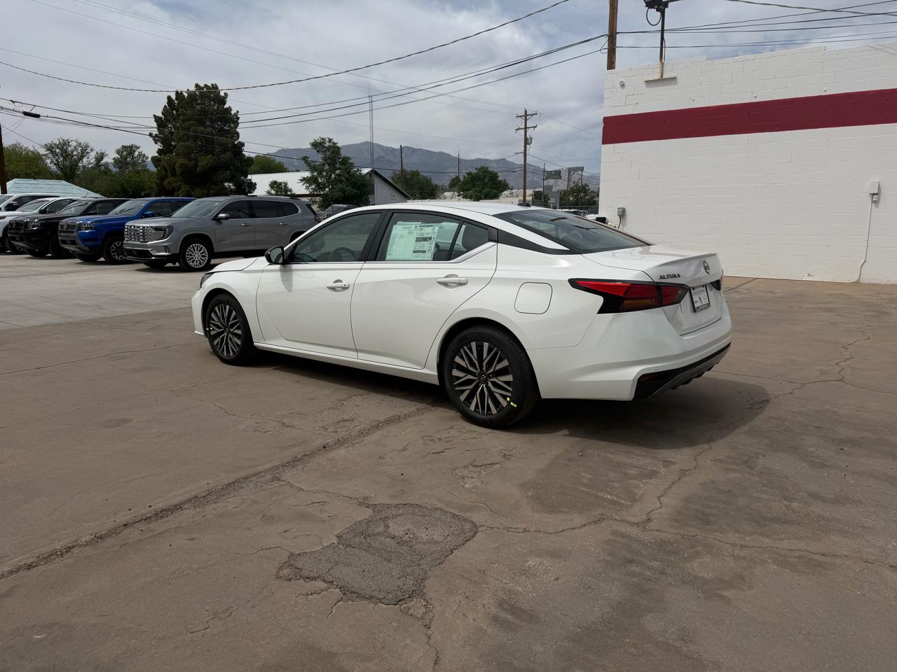 Nissan Altima SV FWD 2026