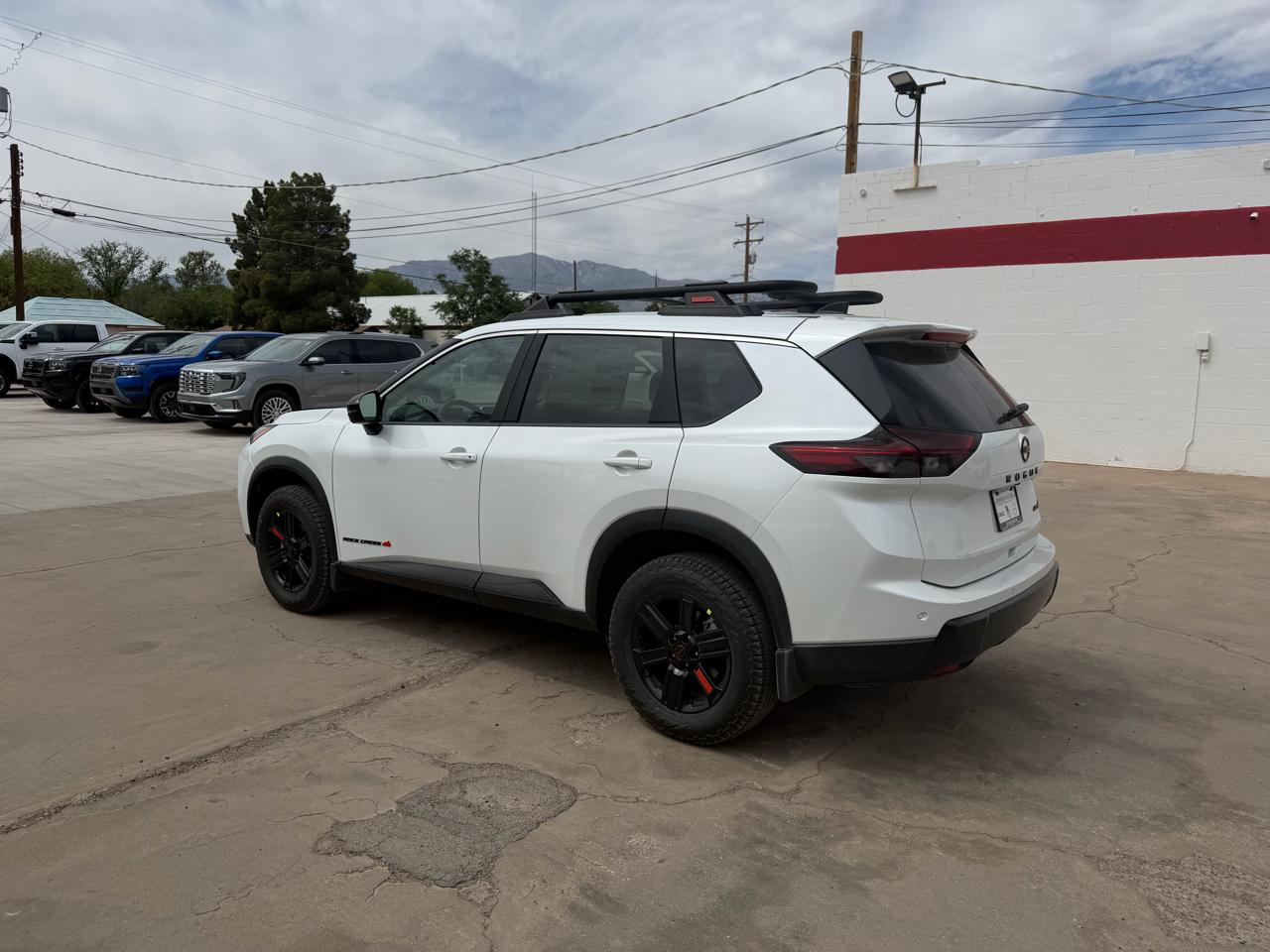 Nissan Rogue 2026.5 AWD Rock Creek 2026