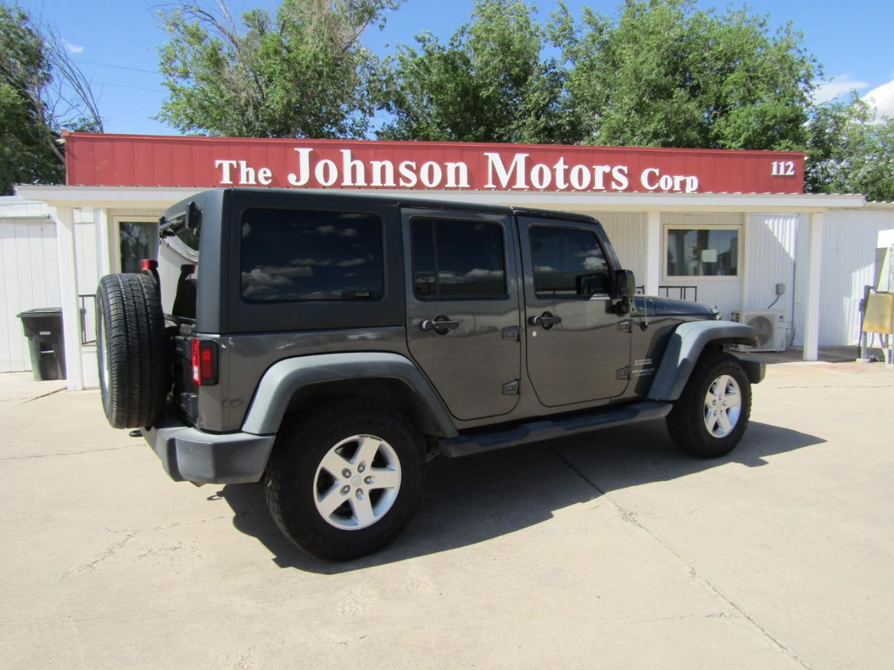 Jeep Wrangler Unlimited 4WD 4dr Sport 2016