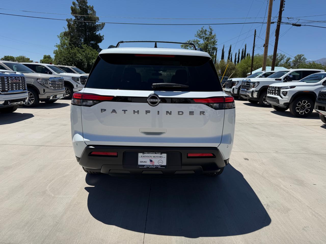 Nissan Pathfinder SV 2WD 2026