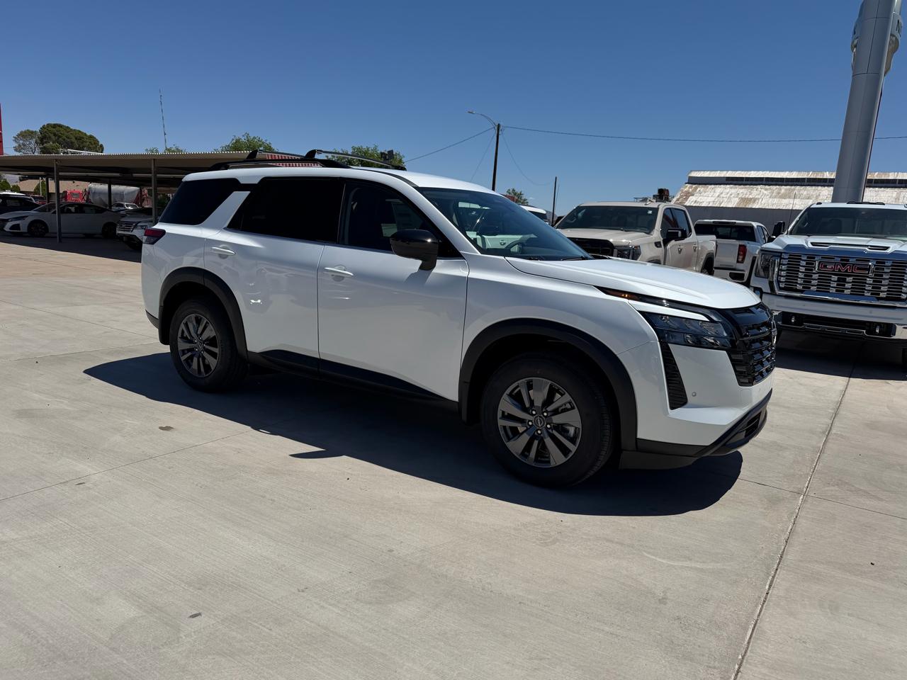 Nissan Pathfinder SV 2WD 2026