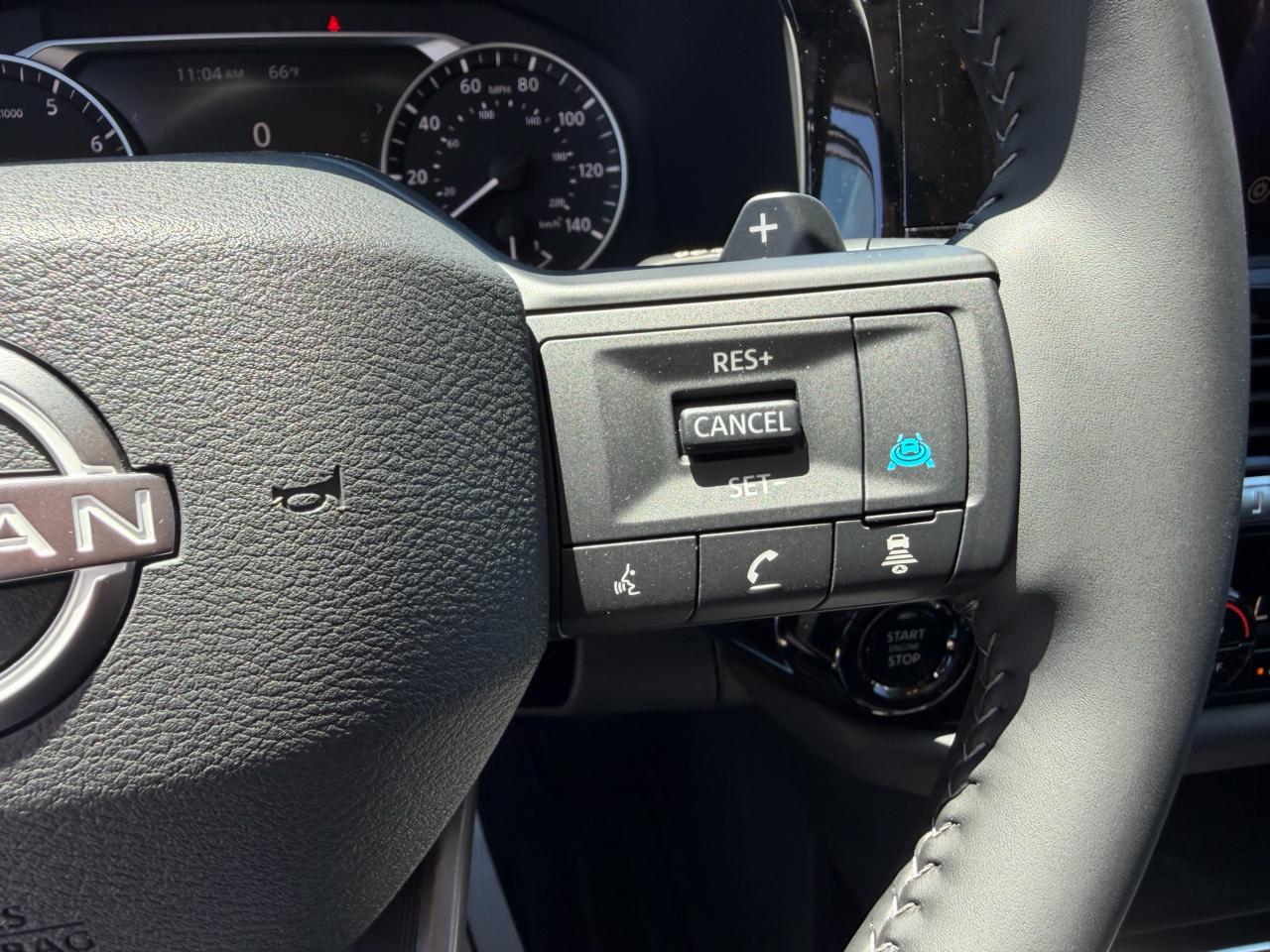 Nissan Pathfinder SV 2WD 2026
