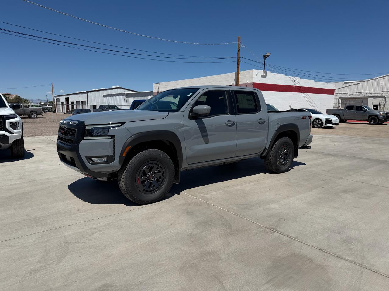 Nissan Frontier Crew Cab 4x4 PRO-4X 2026