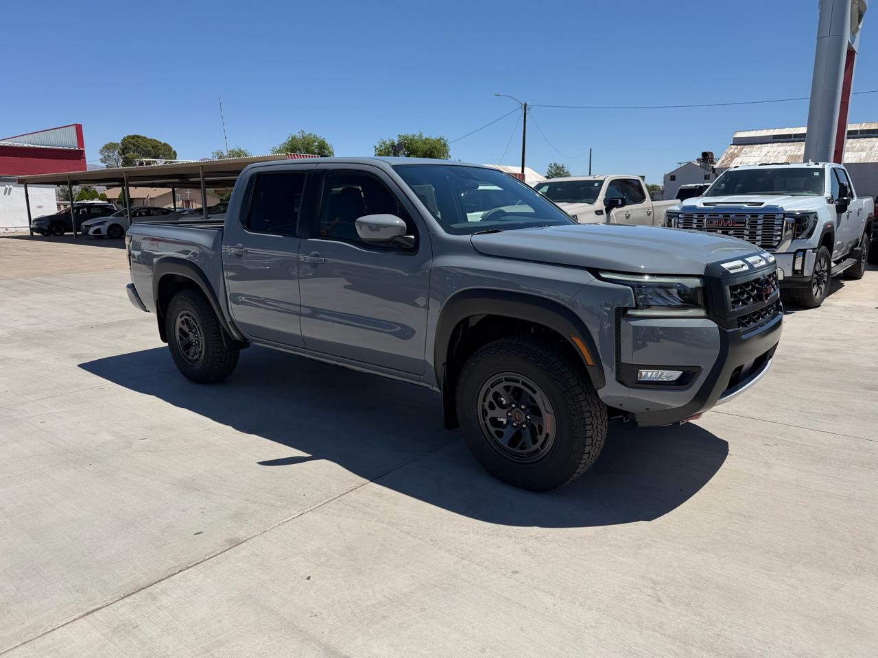 Nissan Frontier Crew Cab 4x4 PRO-4X 2026
