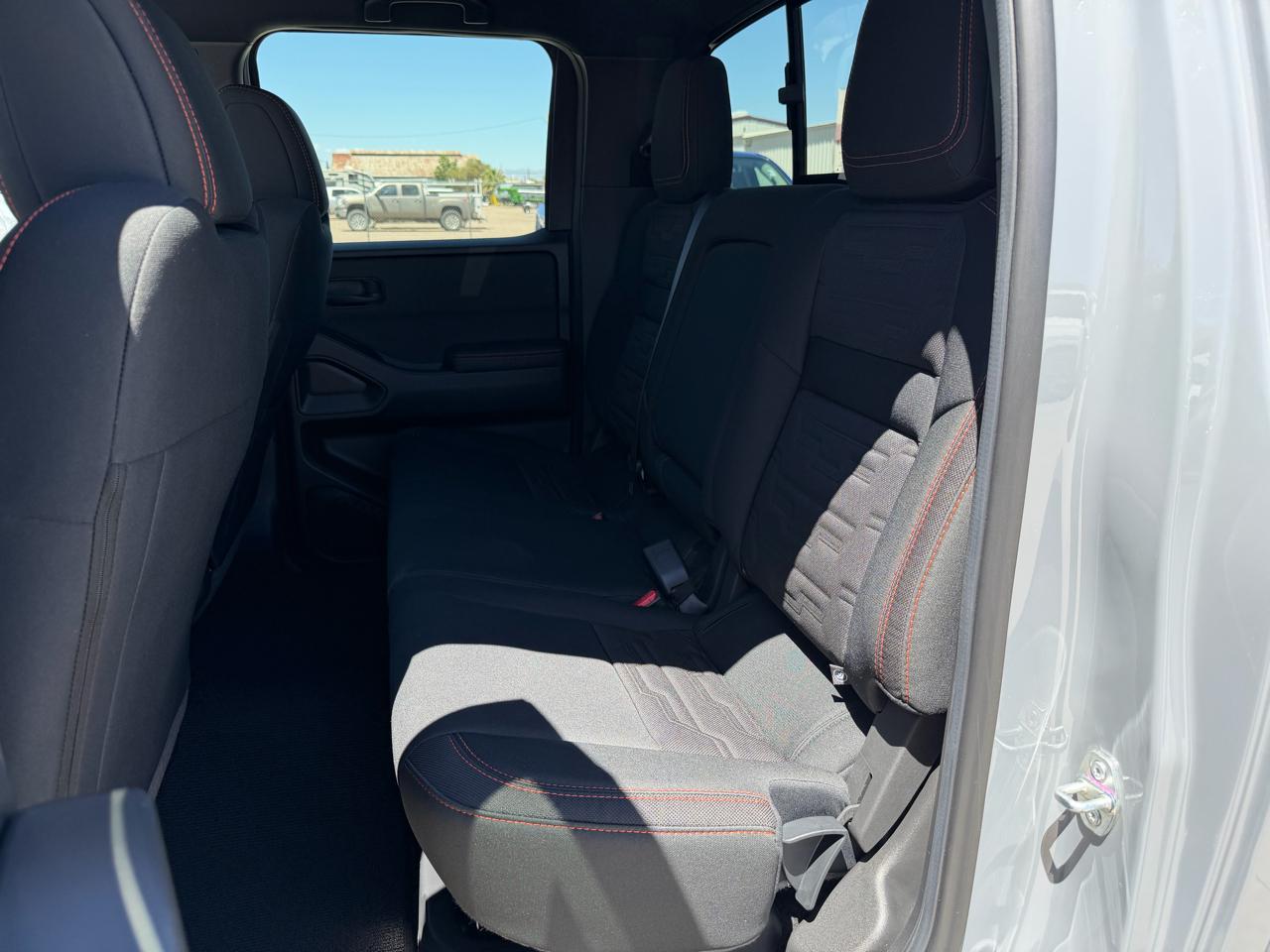 Nissan Frontier Crew Cab 4x4 PRO-4X 2026