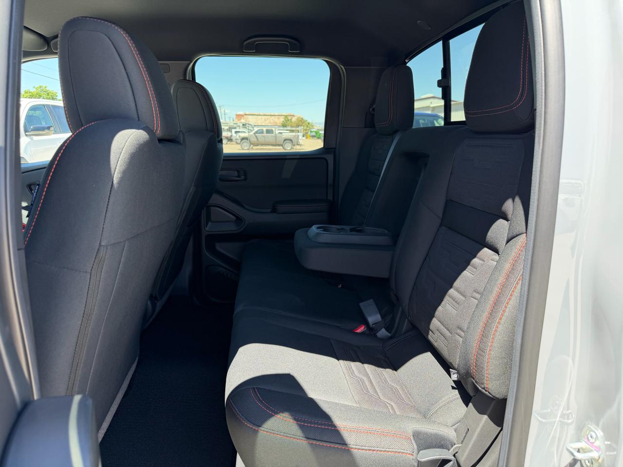Nissan Frontier Crew Cab 4x4 PRO-4X 2026