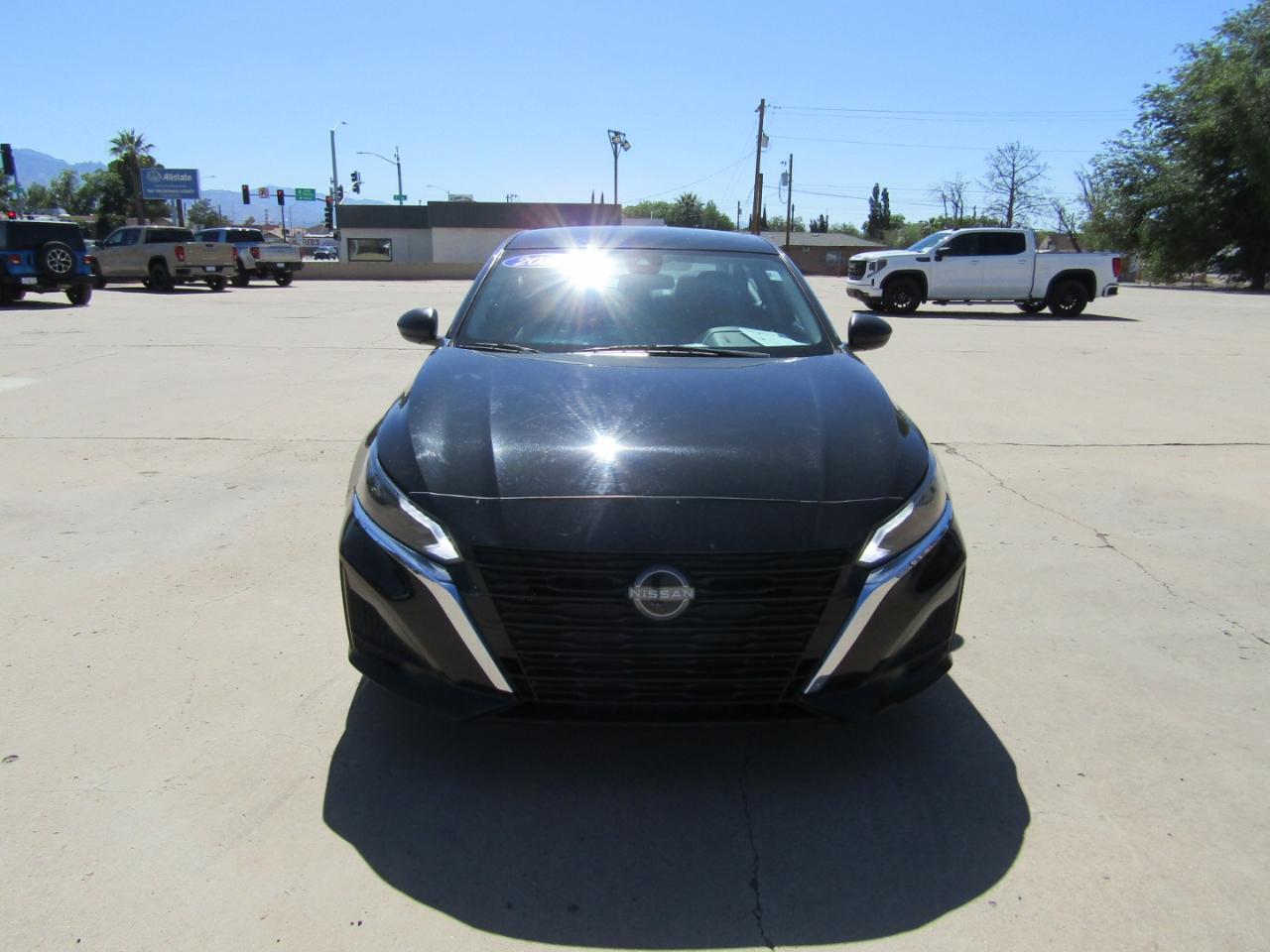 Nissan Altima 2.5 SV Sedan 2024