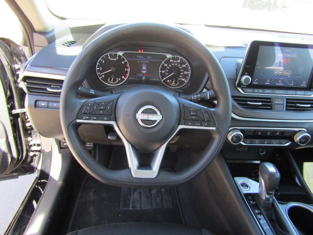 Nissan Altima 2.5 SV Sedan 2024