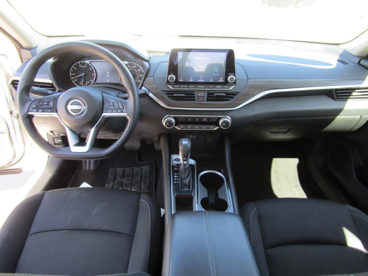 Nissan Altima 2.5 SV Sedan 2024
