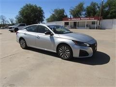 2024 Nissan Altima 