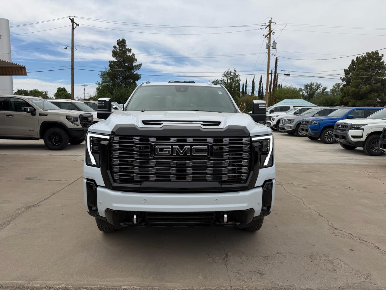 GMC Sierra 3500HD 4WD Crew Cab 172" Denali Ultimate 2026