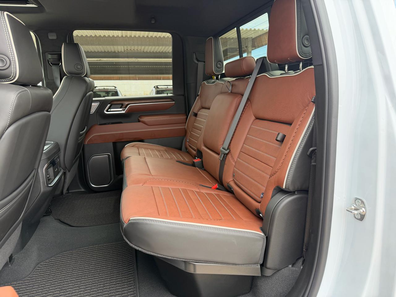 GMC Sierra 3500HD 4WD Crew Cab 172" Denali Ultimate 2026