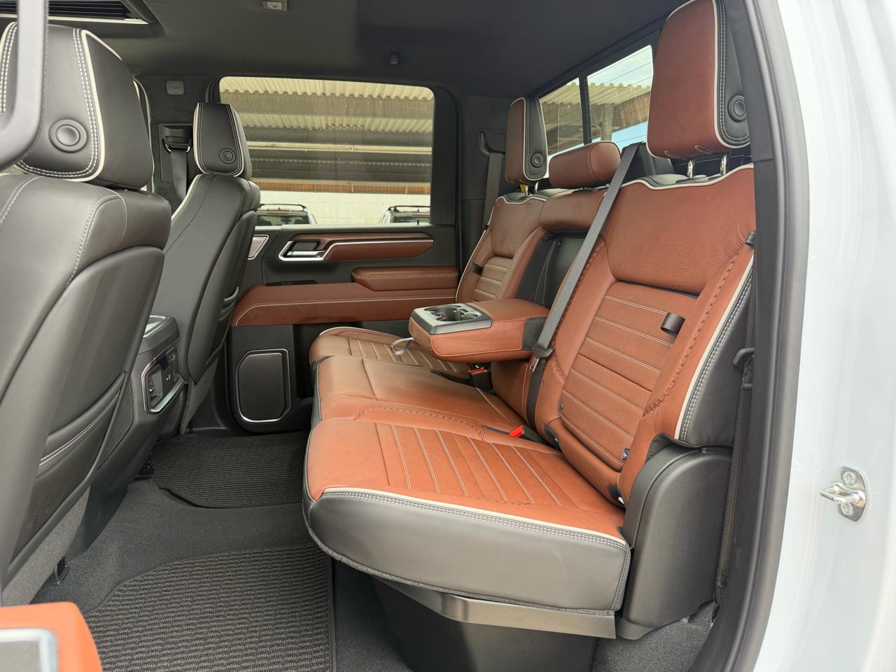 GMC Sierra 3500HD 4WD Crew Cab 172" Denali Ultimate 2026