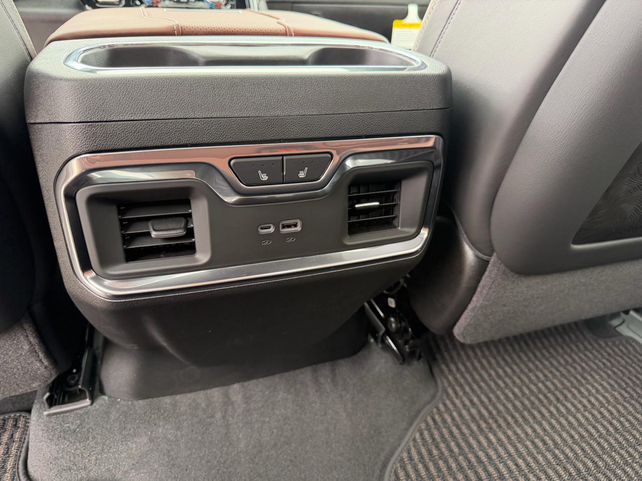 GMC Sierra 3500HD 4WD Crew Cab 172" Denali Ultimate 2026