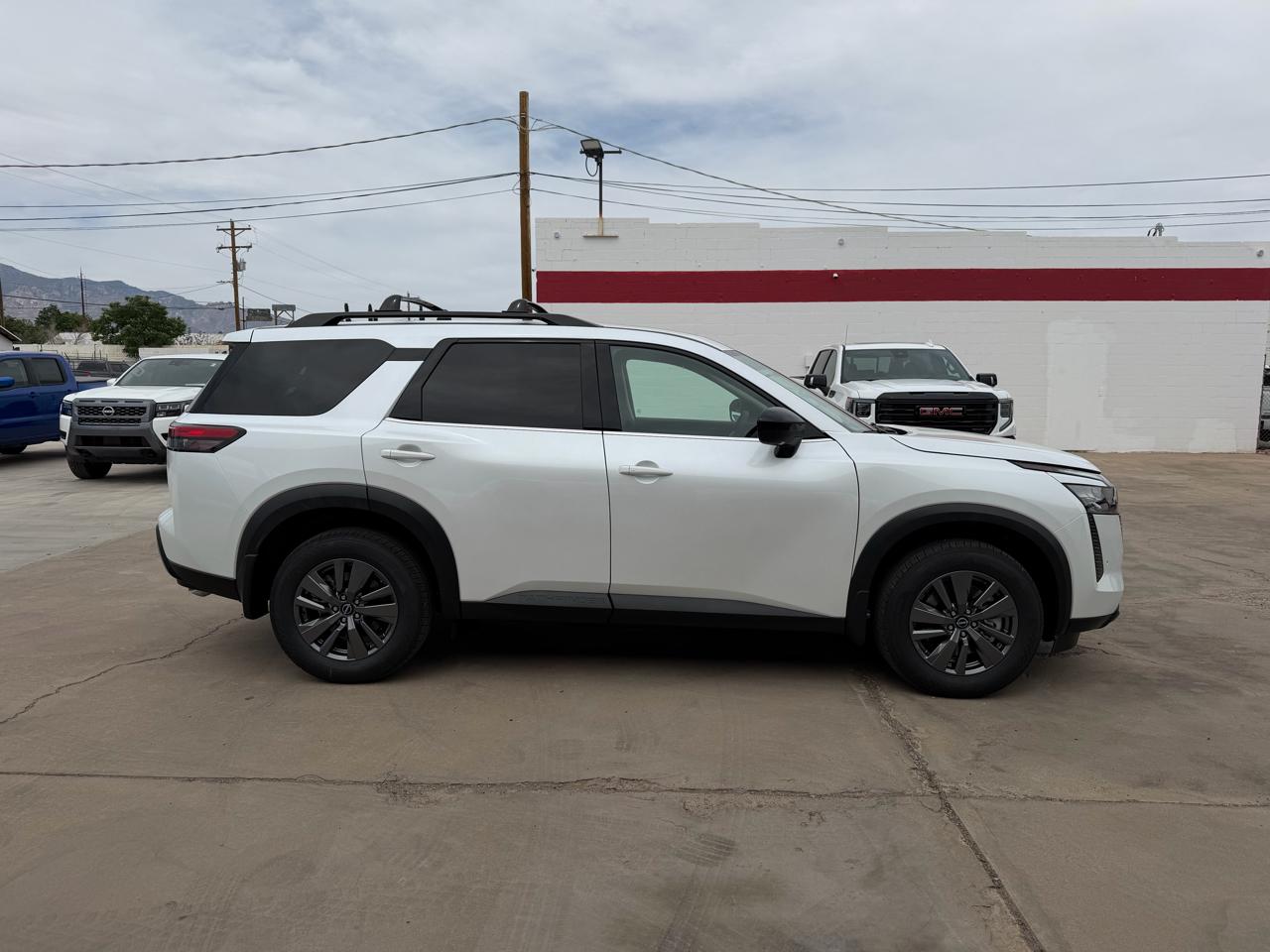 Nissan Pathfinder SV 4WD 2026