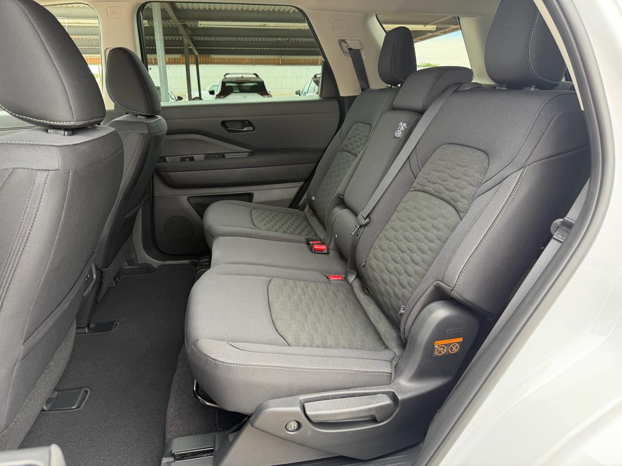 Nissan Pathfinder SV 4WD 2026