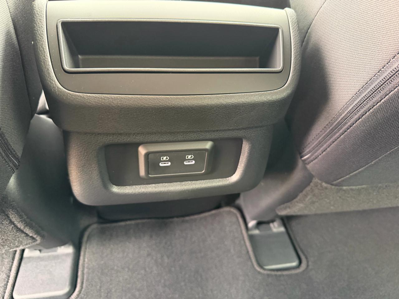 Nissan Pathfinder SV 4WD 2026