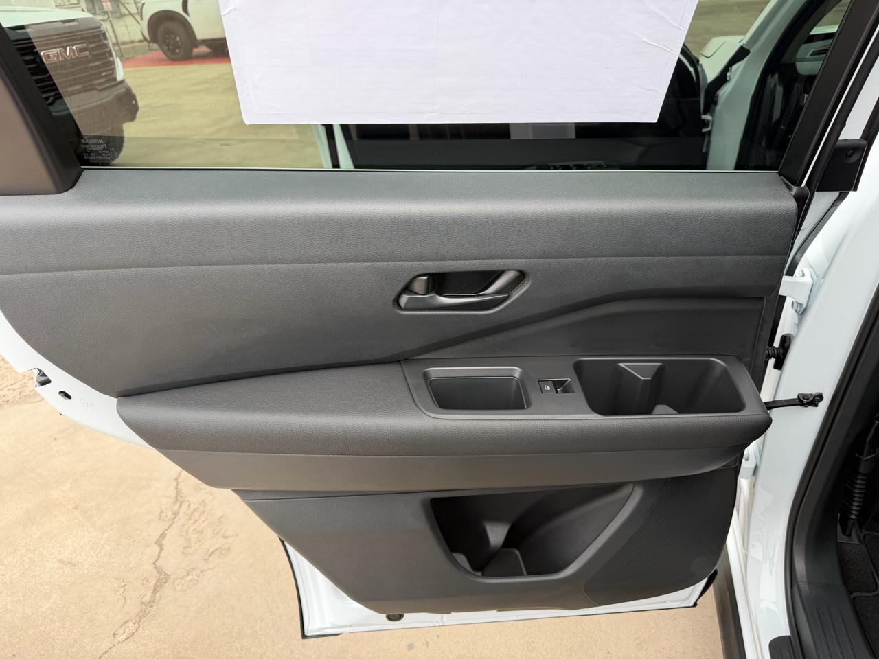 Nissan Pathfinder SV 4WD 2026