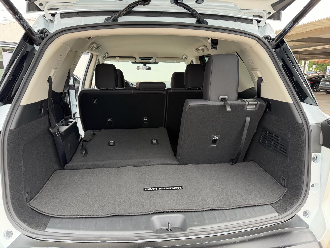 Nissan Pathfinder SV 4WD 2026