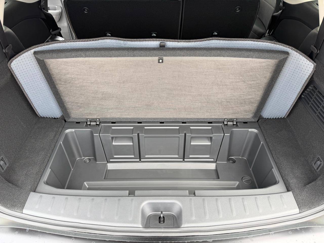 Nissan Pathfinder SV 4WD 2026