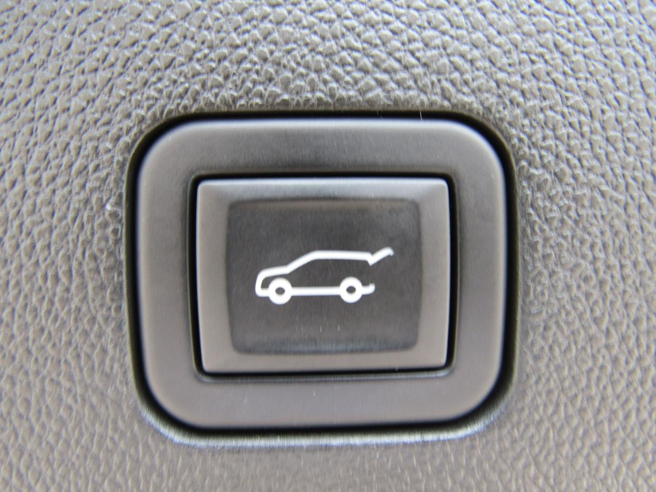 Chevrolet Tahoe 2WD 4dr LT 2024