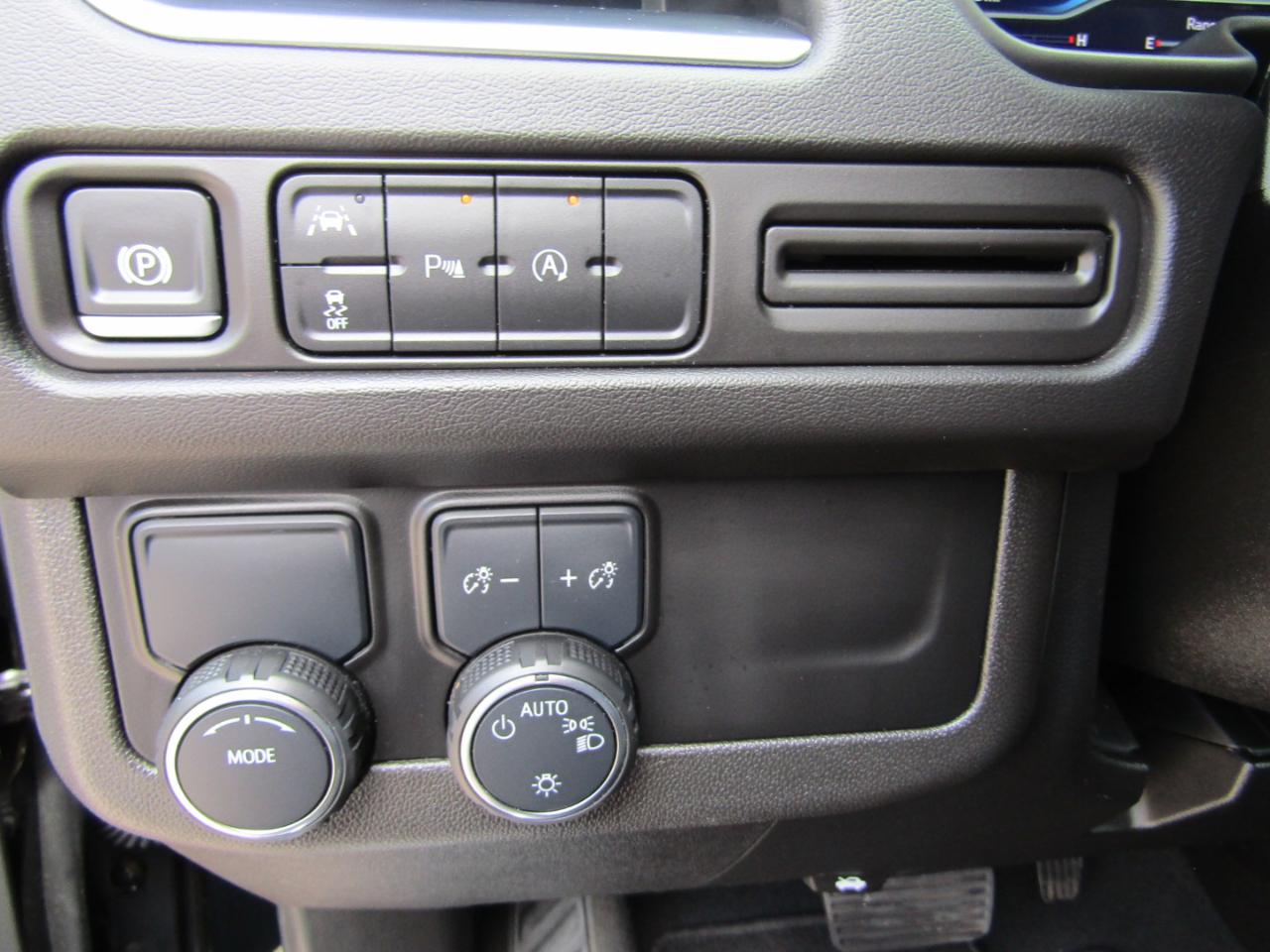 Chevrolet Tahoe 2WD 4dr LT 2024