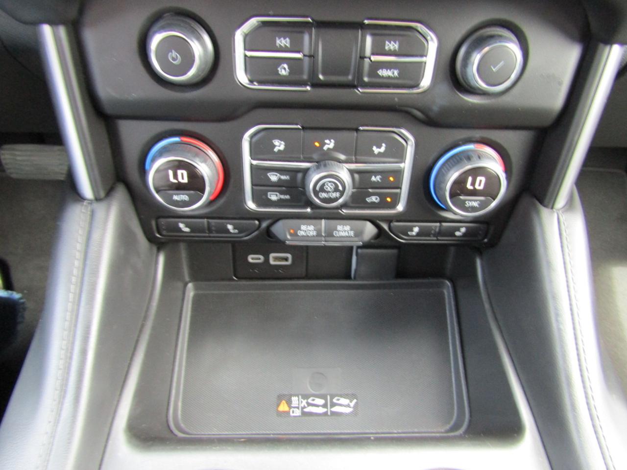 Chevrolet Tahoe 2WD 4dr LT 2024