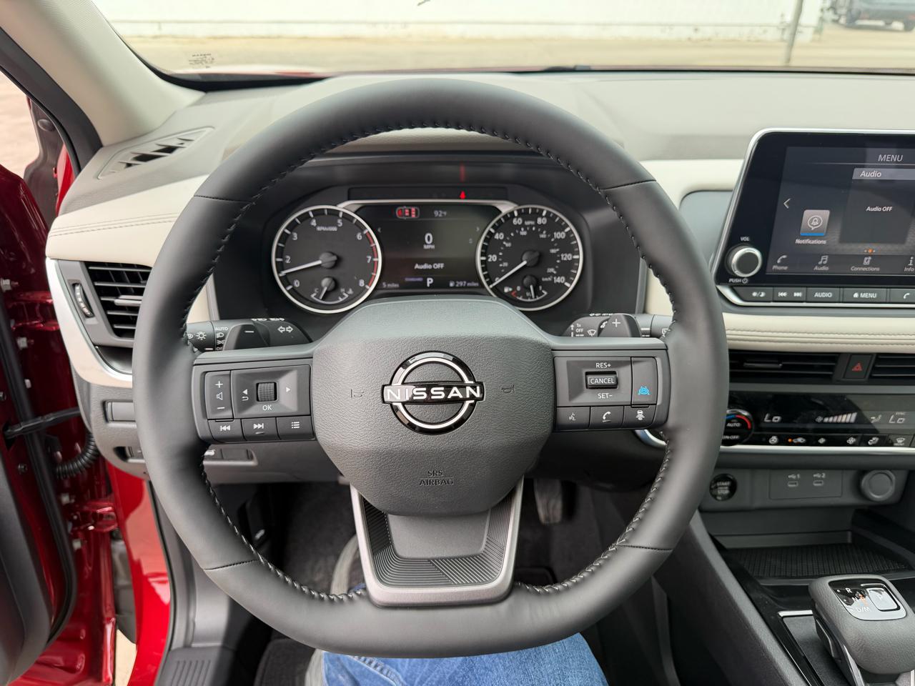 Nissan Rogue 2026.5 FWD Dark Armor 2026
