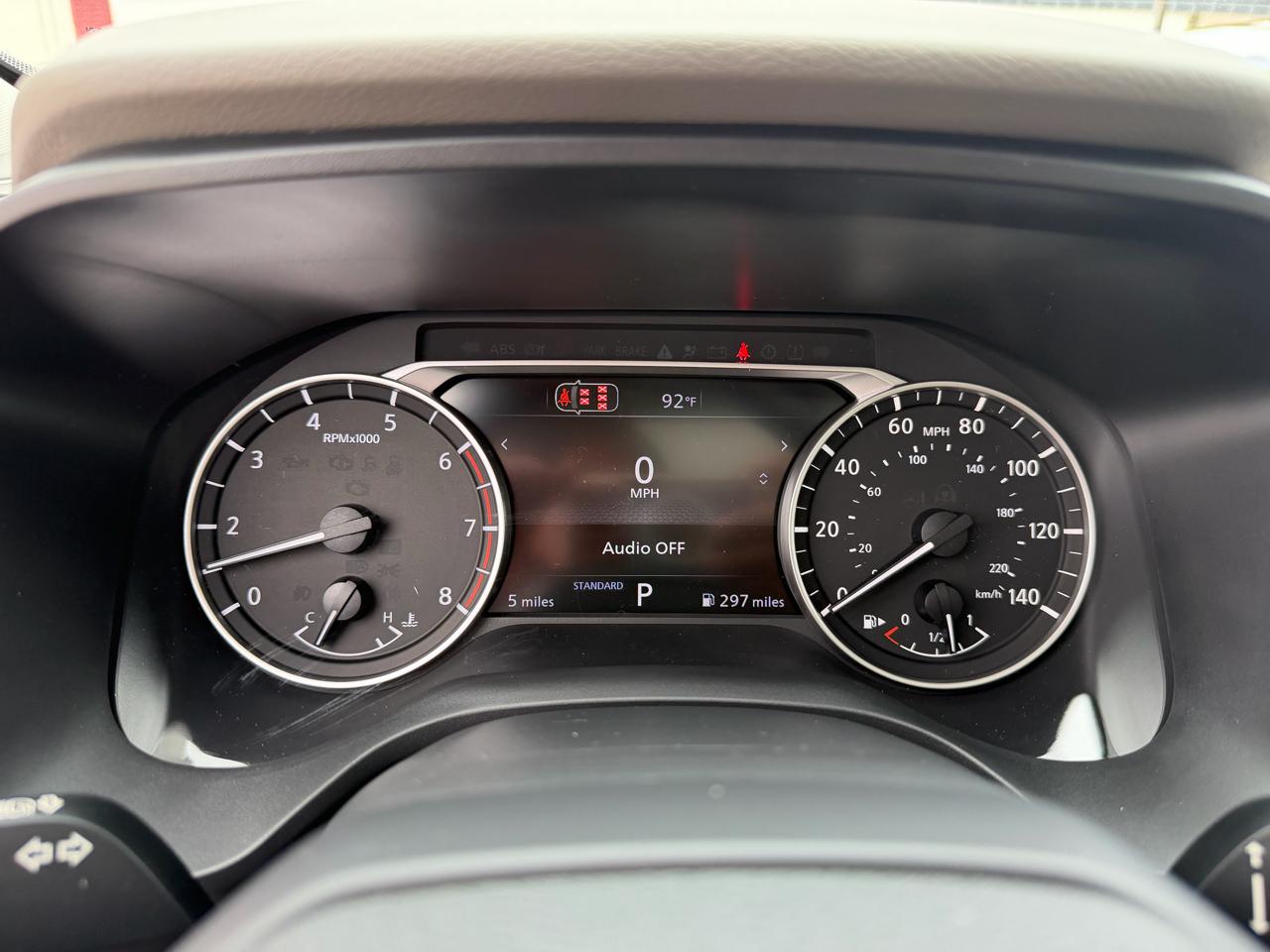 Nissan Rogue 2026.5 FWD Dark Armor 2026