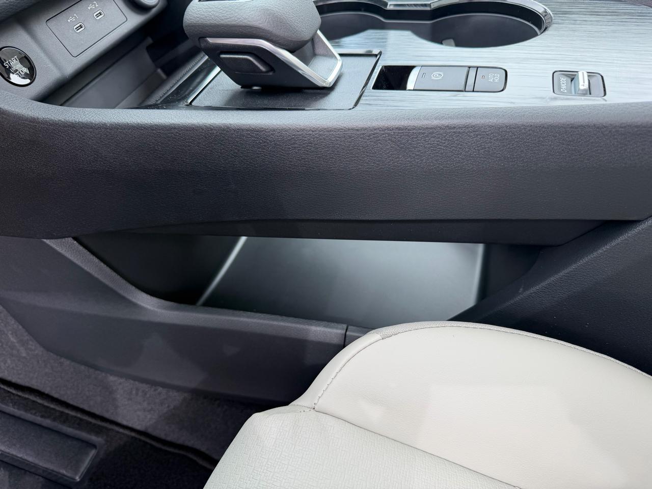 Nissan Rogue 2026.5 FWD Dark Armor 2026