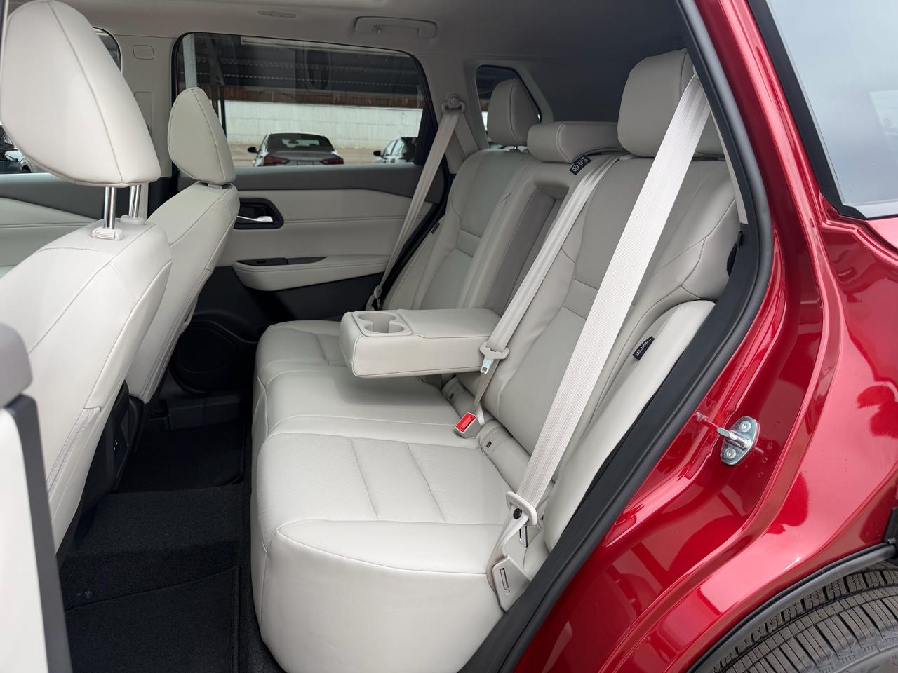 Nissan Rogue 2026.5 FWD Dark Armor 2026