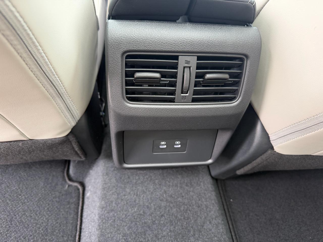 Nissan Rogue 2026.5 FWD Dark Armor 2026