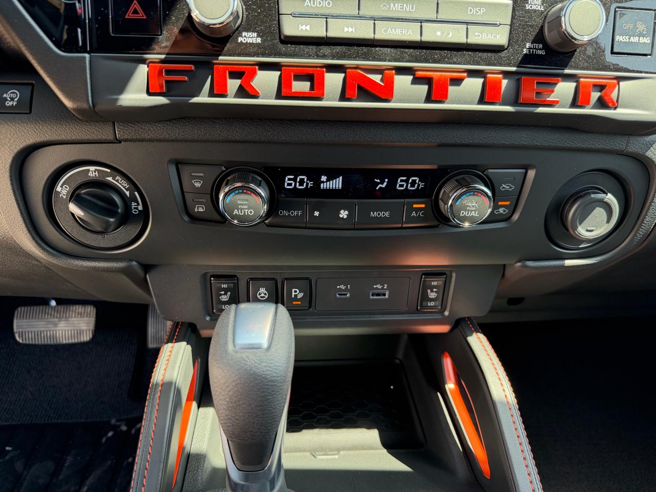 Nissan Frontier Crew Cab 4x4 PRO-4X 2026