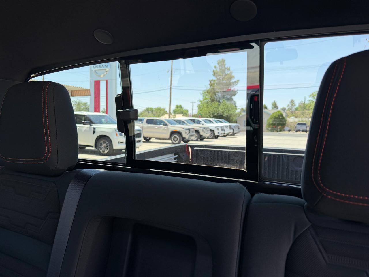 Nissan Frontier Crew Cab 4x4 PRO-4X 2026