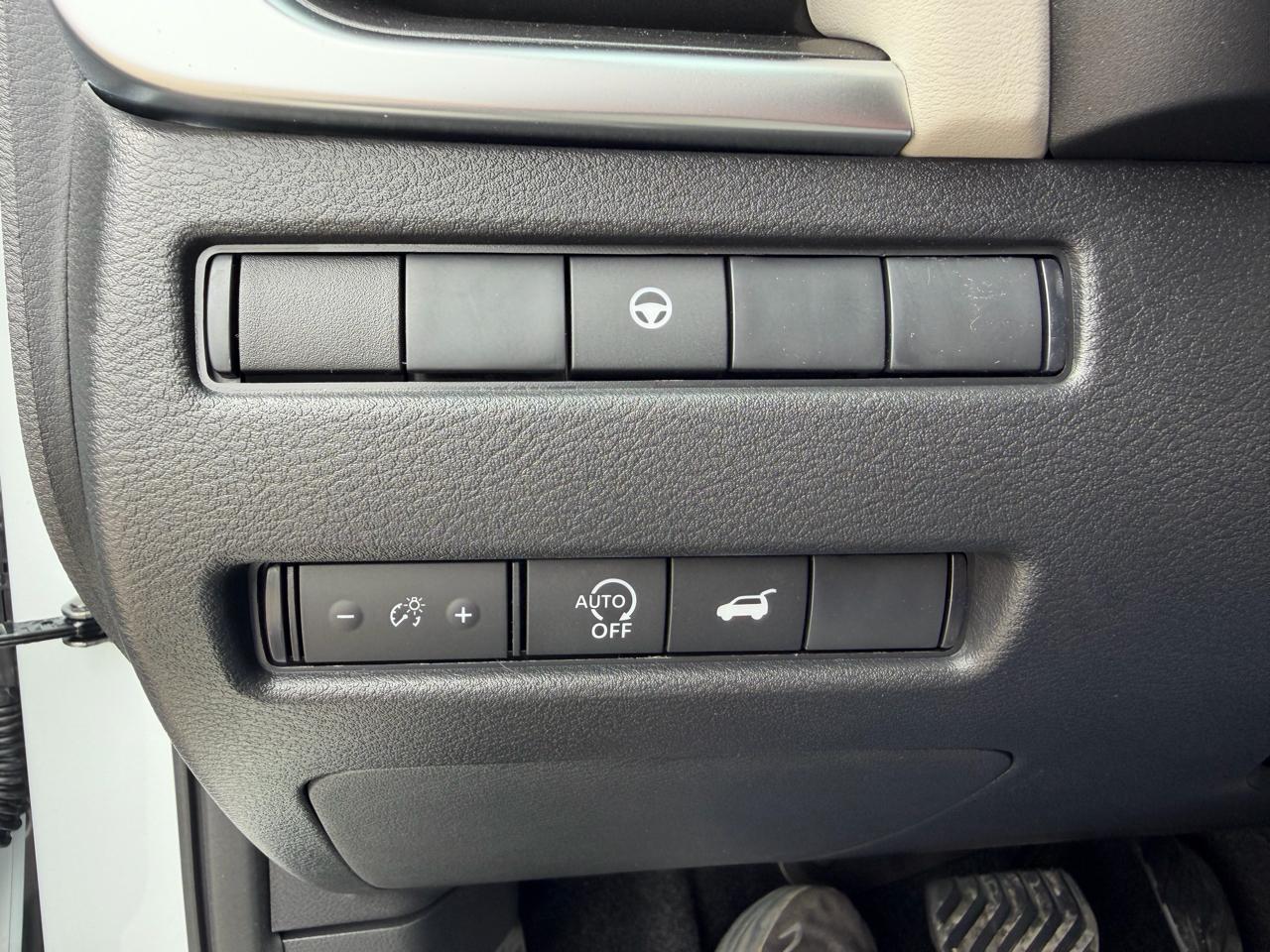 Nissan Rogue 2026.5 FWD Dark Armor 2026