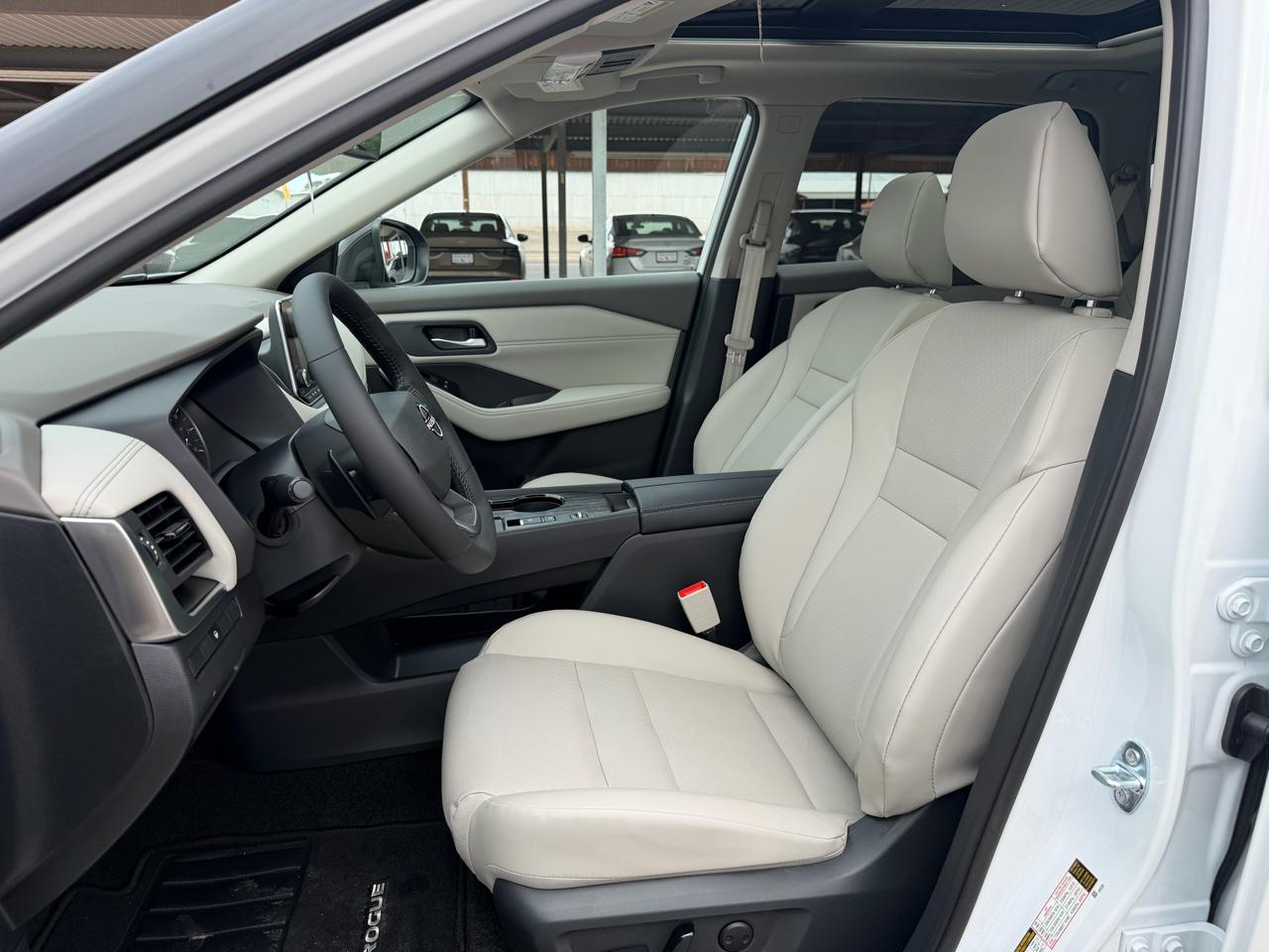 Nissan Rogue 2026.5 FWD Dark Armor 2026